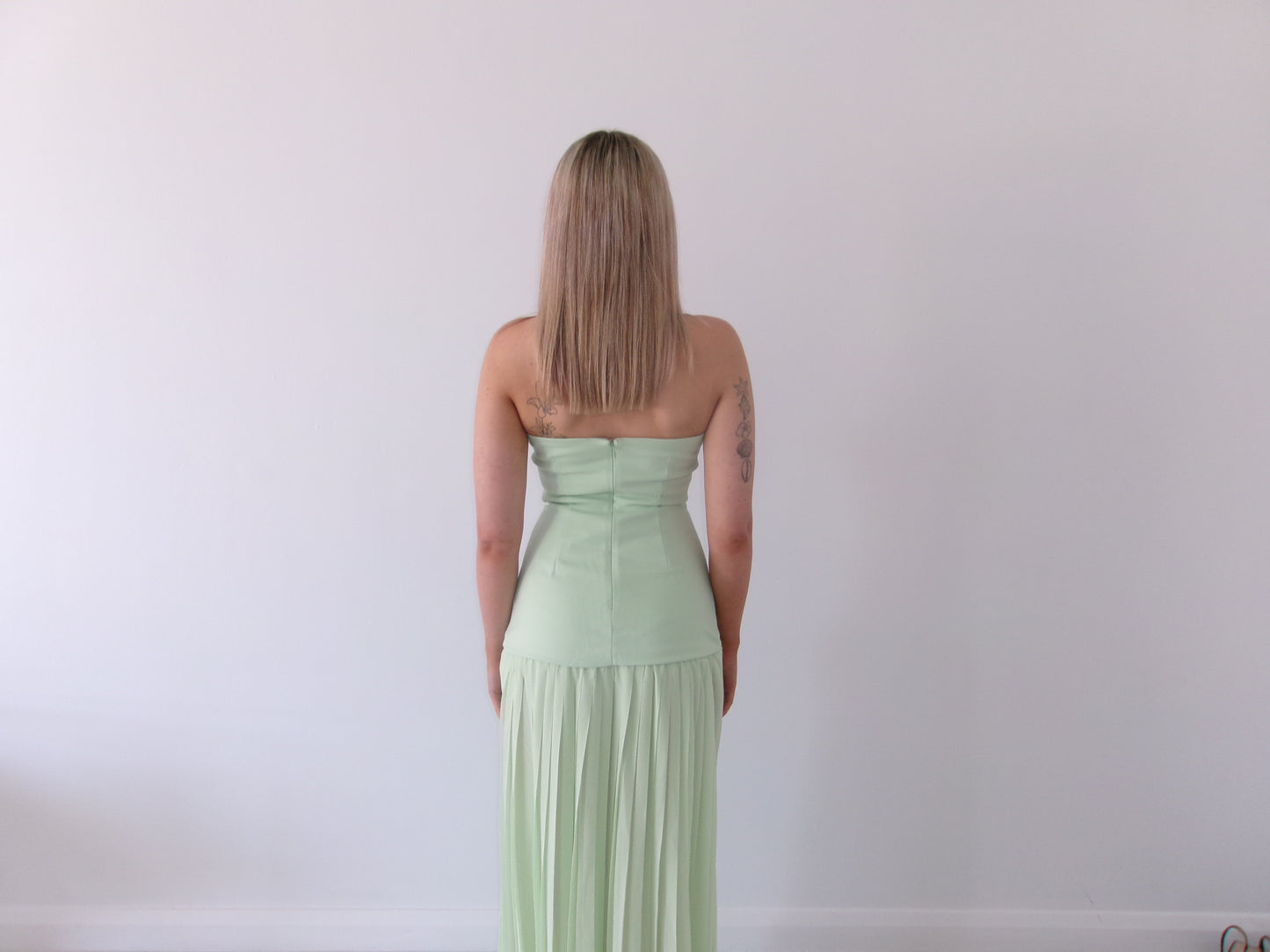 Nicolette Maxi - She is Olla